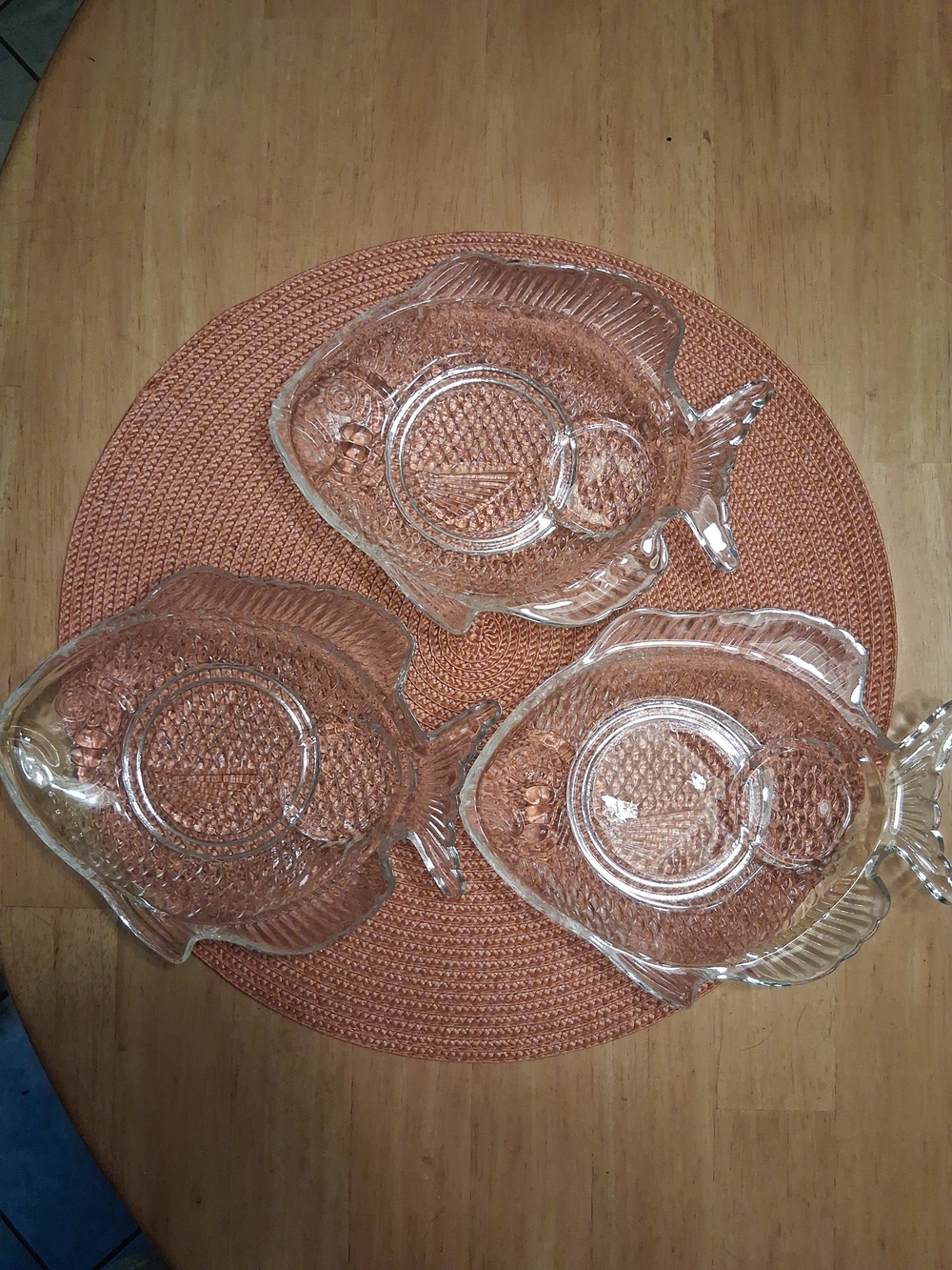 Vintage Clear Glass Fish Shaped Plates Set of 3 Coastal Seafood Appetizer Dishes